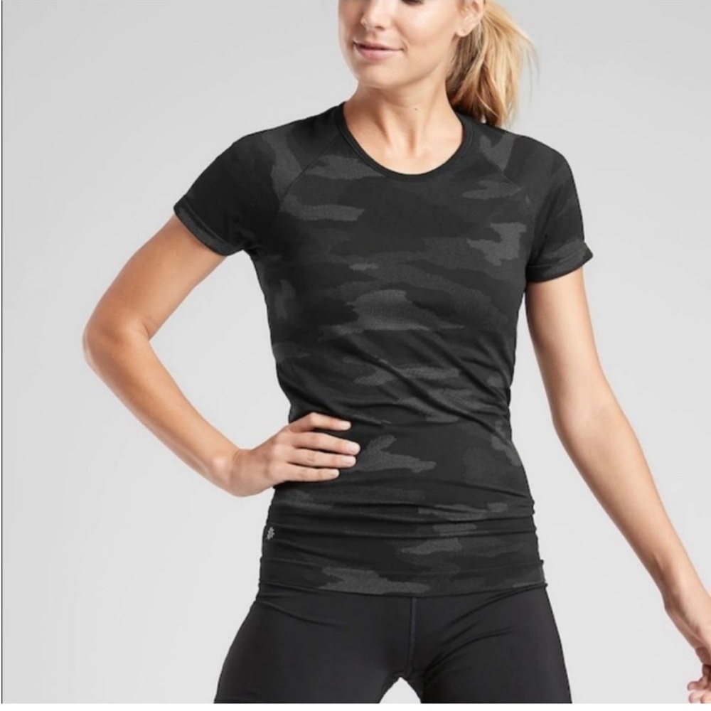 Athleta seamless short sleeve shirt, black camo